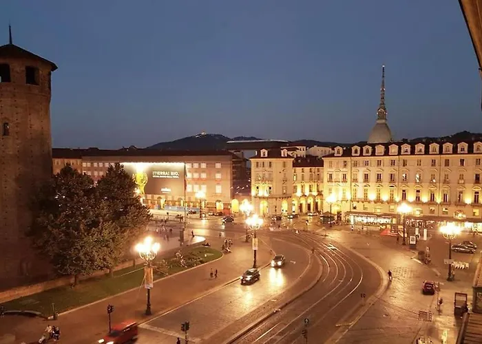 Apartment In Piazza Castello Exclusive Con Vista Unica Su Piazza Castello *
