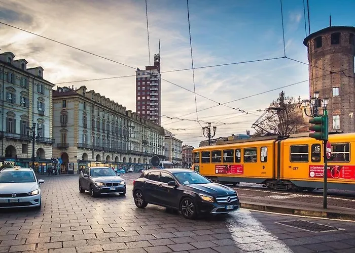 Apartment In Piazza Castello Exclusive Con Vista Unica Su Piazza Castello *
